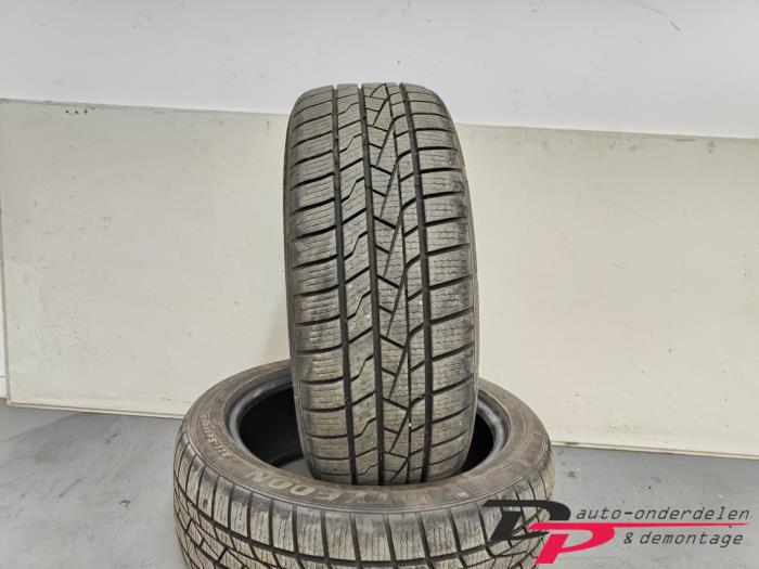 Tyre with tyre size 205/50/17 - 2055017 TYFOON