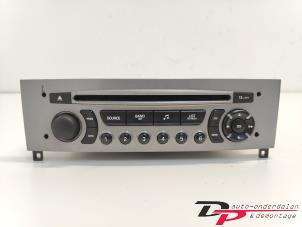 Used Radio CD player Peugeot 308 (4A/C) 1.6 VTI 16V Price € 30,00 Margin scheme offered by DP Auto-onderdelen & Demontage