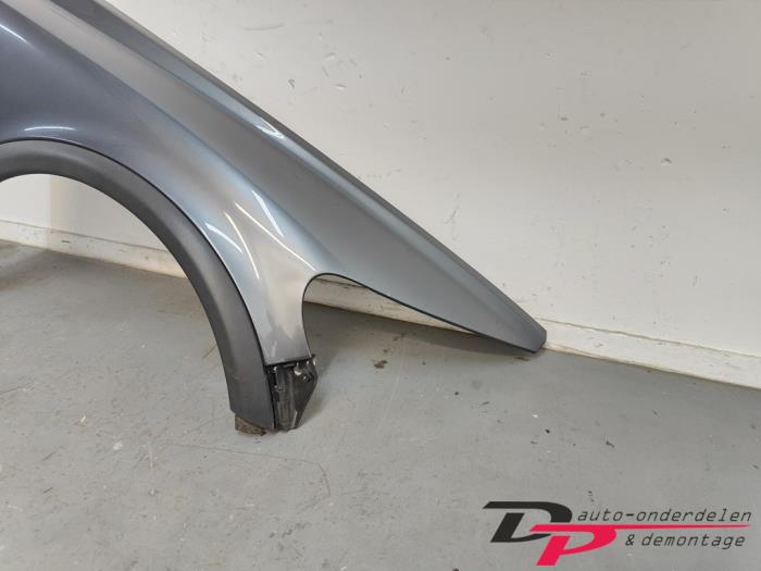 Front wing, right from a Volvo C30 (EK/MK) 2.0 D 16V 2007