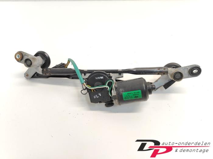 Wiper motor + mechanism Hyundai i20 1.2i 16V 981101J000 DENSO