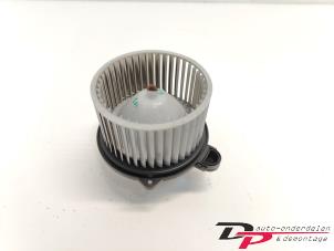 Used Heating and ventilation fan motor Hyundai i10 (F5) 1.1i 12V Price € 9,00 Margin scheme offered by DP Auto-onderdelen & Demontage