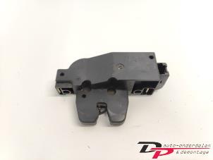 Used Tailgate lock mechanism Peugeot 307 Break (3E) 1.4 16V Price € 9,00 Margin scheme offered by DP Auto-onderdelen & Demontage