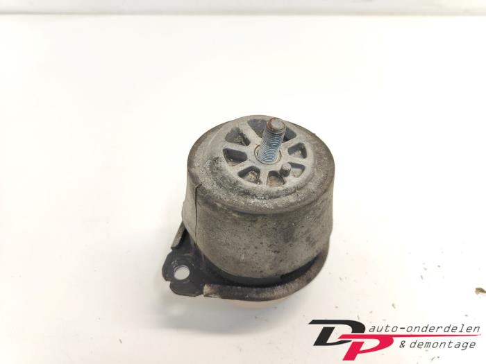 Used Engine mount Audi Q7 (4LB) 3.0 TDI V6 24V Price € 17,00 Margin scheme offered by DP Auto-onderdelen & Demontage
