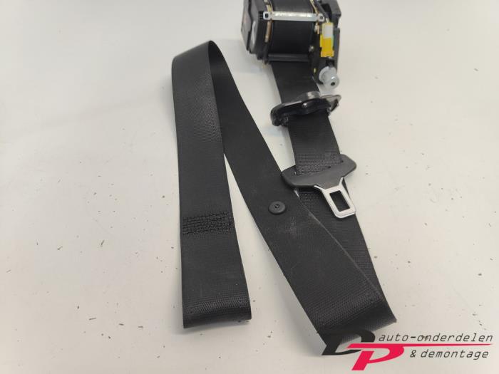 Front seatbelt, right from a Fiat Stilo (192A/B) 1.8 16V 2006
