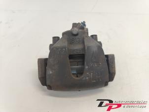 Used Front brake calliper, left Ford Focus C-Max 1.6 16V Ti-VCT Price € 14,00 Margin scheme offered by DP Auto-onderdelen & Demontage
