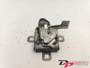 Used Bonnet lock mechanism Fiat Panda (169) 1.2 Fire Price € 10,00 Margin scheme offered by DP Auto-onderdelen & Demontage