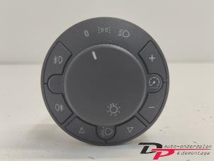 Gebrauchte Licht Schalter Opel Corsa D 1.0 Preis € 5,00 Margenregelung angeboten von DP Auto-onderdelen & Demontage