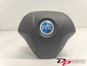 Usagé Airbag gauche (volant) Fiat Grande Punto (199) 1.4 Prix € 24,00 Règlement à la marge proposé par DP Auto-onderdelen & Demontage