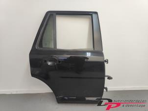 Używane Drzwi prawe tylne wersja 4-drzwiowa Landrover Freelander II 2.2 tD4 16V Cena € 220,00 Procedura marży oferowane przez DP Auto-onderdelen & Demontage