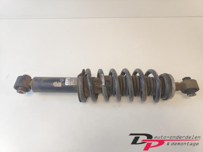 Rear shock absorber rod, right from a Peugeot 407 SW (6E) 2.0 16V 2006