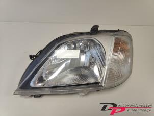 Used Headlight, left Dacia Logan MCV (KS) 1.5 dCi Price € 24,00 Margin scheme offered by DP Auto-onderdelen & Demontage