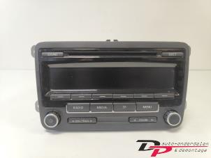 Used Radio CD player Volkswagen Polo V (6R) 1.2 TSI Price € 25,00 Margin scheme offered by DP Auto-onderdelen & Demontage