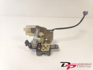 Used Tailgate lock mechanism Honda Civic (EP/EU) 1.4 16V Price € 23,00 Margin scheme offered by DP Auto-onderdelen & Demontage