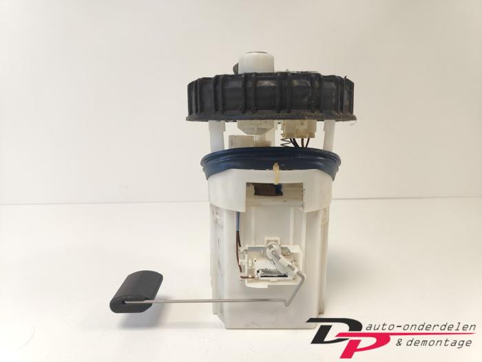 Bomba eléctrica de combustible de un Kia Picanto (TA) 1.0 12V LPG 2015