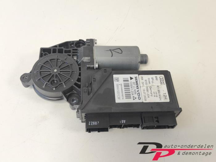 Usados Motor de ventanilla de puerta Seat Exeo ST (3R5) 2.0 TDI 16V Precio € 13,00 Norma de margen ofrecido por DP Auto-onderdelen & Demontage