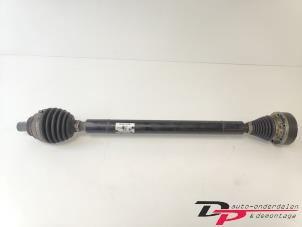 Used Front drive shaft, right Skoda Octavia Combi (5EAC) 1.6 TDI Greenline 16V Price € 17,00 Margin scheme offered by DP Auto-onderdelen & Demontage