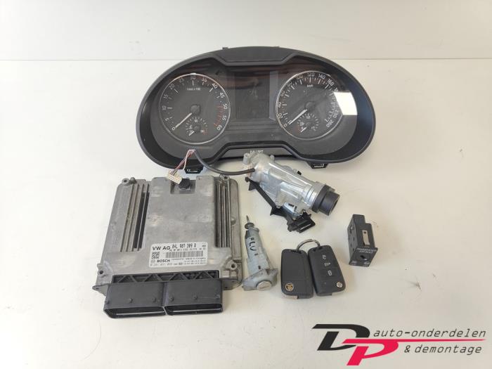 Used Ignition lock + computer Skoda Octavia Combi (5EAC) 1.6 TDI Greenline 16V Price € 202,50 Margin scheme offered by DP Auto-onderdelen & Demontage