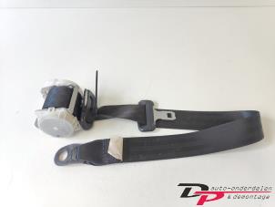 Used Rear seatbelt, right Peugeot 107 1.0 12V Price € 9,00 Margin scheme offered by DP Auto-onderdelen & Demontage
