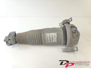 Used Rear shock absorber rod, left Audi Q7 (4LB) 3.0 TDI V6 24V Price € 85,00 Margin scheme offered by DP Auto-onderdelen & Demontage
