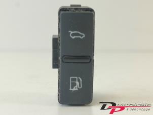 Used Tailgate switch Audi Q7 (4LB) 3.0 TDI V6 24V Price € 15,00 Margin scheme offered by DP Auto-onderdelen & Demontage