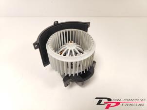 Usagé Moteur de ventilation chauffage Audi Q7 (4LB) 3.0 TDI V6 24V Prix € 25,00 Règlement à la marge proposé par DP Auto-onderdelen & Demontage