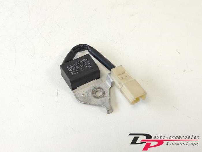 Begagnade Sensor (övriga) Toyota Avensis Wagon (T25/B1E) 1.8 16V VVT-i Pris € 8,00 Marginaltabell erbjuds av DP Auto-onderdelen & Demontage