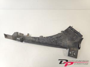 Used Front bumper bracket, left Audi Q7 (4LB) 3.0 TDI V6 24V Price € 15,00 Margin scheme offered by DP Auto-onderdelen & Demontage