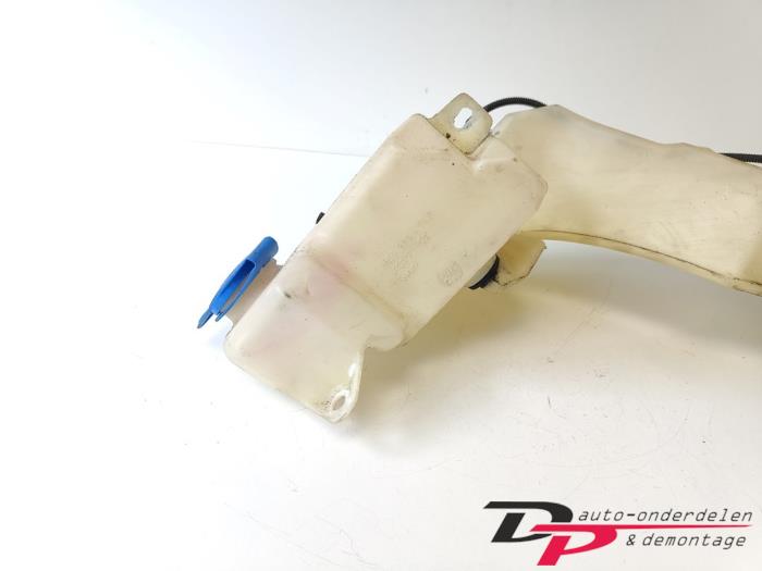 Front windscreen washer reservoir from a Audi A4 (B6) 2.0 20V 2001