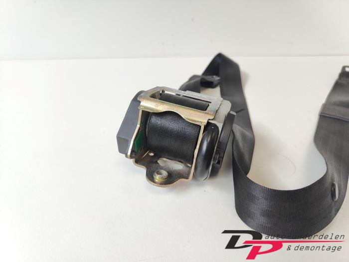 Front seatbelt, right from a Audi A4 (B6) 2.0 20V 2001