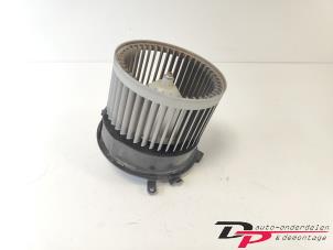 Used Heating and ventilation fan motor Nissan Qashqai (J10) 1.6 16V Price € 50,00 Margin scheme offered by DP Auto-onderdelen & Demontage