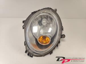 Used Headlight, left Mini Mini (R56) 1.6 16V Cooper Price € 65,00 Margin scheme offered by DP Auto-onderdelen & Demontage