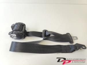 Used Rear seatbelt, right Volkswagen Fox (5Z) 1.2 Price € 13,00 Margin scheme offered by DP Auto-onderdelen & Demontage
