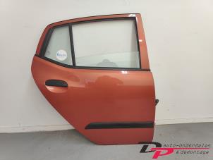 Używane Drzwi prawe tylne wersja 4-drzwiowa Hyundai i10 (F5) 1.1i 12V Cena € 70,00 Procedura marży oferowane przez DP Auto-onderdelen & Demontage