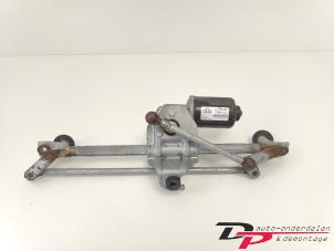 Used Wiper motor + mechanism Opel Tigra Twin Top 1.4 16V Price € 14,00 Margin scheme offered by DP Auto-onderdelen & Demontage
