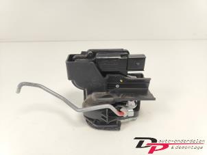 Usagé Serrure arrière droite Kia Picanto (TA) 1.0 12V Prix € 19,00 Règlement à la marge proposé par DP Auto-onderdelen & Demontage