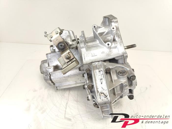 Gearbox from a Fiat 500 (312) 1.2 69 2014
