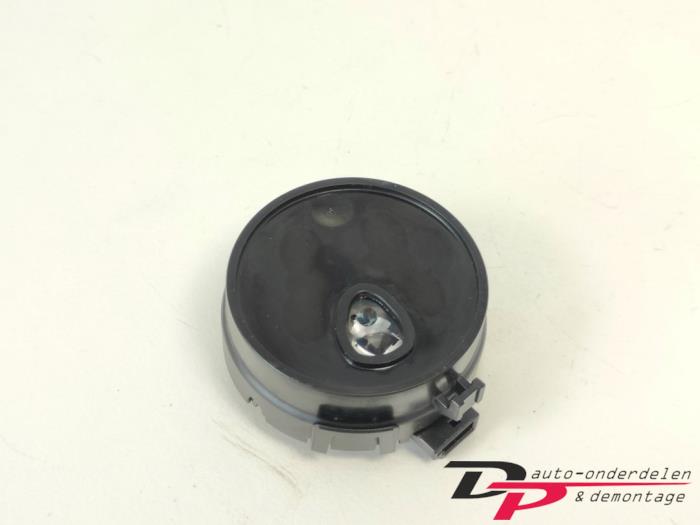 Begagnade Regnsensor Mercedes A (W169) 1.7 A-170 5-Drs. Pris € 13,00 Marginaltabell erbjuds av DP Auto-onderdelen & Demontage