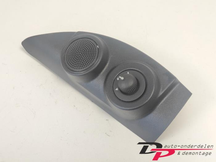 Usados Interruptor de retrovisor Opel Combo 1.3 CDTI 16V ecoFlex Precio € 15,00 Norma de margen ofrecido por DP Auto-onderdelen & Demontage