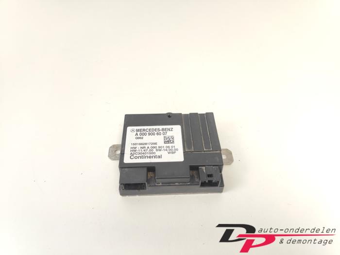 Usagé Module pompe carburant Mercedes C Estate (S205) C-220 CDI BlueTEC, C-220 d 2.2 16V Prix € 19,95 Règlement à la marge proposé par DP Auto-onderdelen & Demontage