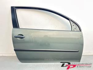 Used Door 2-door, right Volkswagen Golf V (1K1) 1.4 FSI 16V Price € 45,00 Margin scheme offered by DP Auto-onderdelen & Demontage