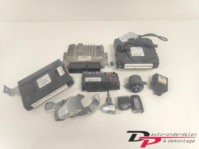 Kia Rio Ignition Module Ignition lock + computer Kia Rio III 1.1 CRDi VGT 12V - 954301W500 D3FA