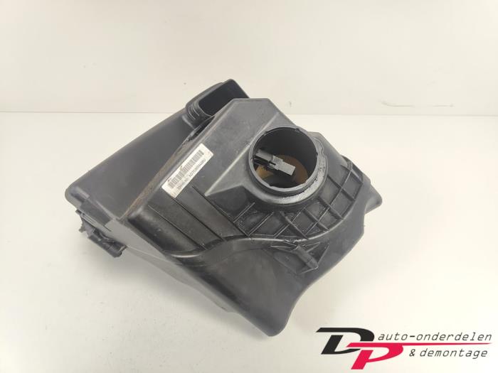 Begagnade Luftfilterhus BMW 3 serie (E90) 318i 16V Pris € 28,00 Marginaltabell erbjuds av DP Auto-onderdelen & Demontage