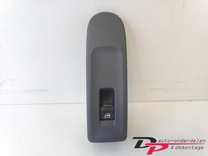 Usados Interruptor de ventanilla eléctrica Volkswagen Golf VI (5K1) 1.6 Precio € 3,95 Norma de margen ofrecido por DP Auto-onderdelen & Demontage