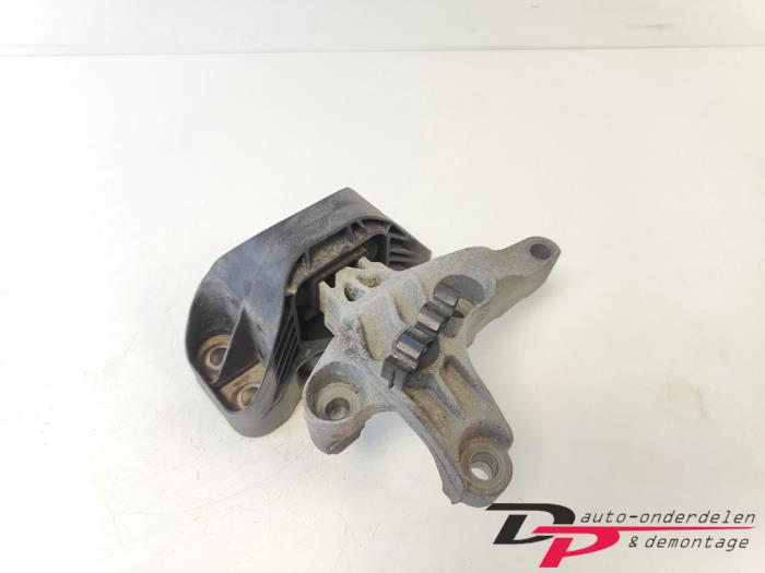 Used Engine mount Renault Clio IV Estate/Grandtour (7R) 1.5 Energy dCi 90 FAP Price € 18,00 Margin scheme offered by DP Auto-onderdelen & Demontage