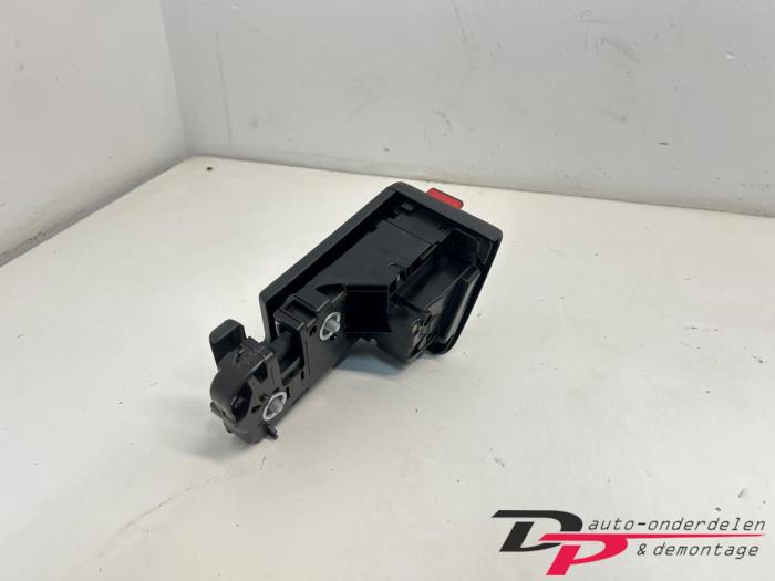 Gebrauchte Rücksitz Schloss Audi A3 (8V1/8VK) 1.6 TDI Ultra 16V Preis € 25,00 Margenregelung angeboten von DP Auto-onderdelen & Demontage