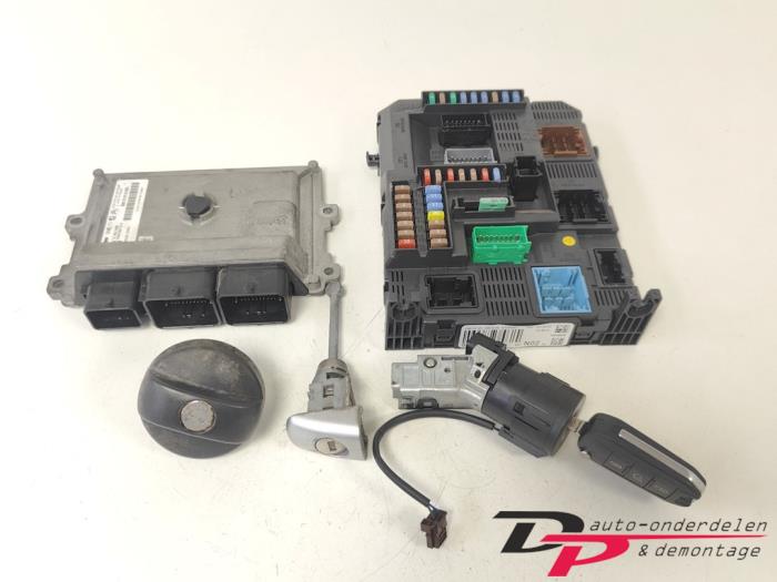 Used Ignition lock + computer Peugeot 208 I (CA/CC/CK/CL) 1.2 Vti 12V PureTech 82 Price € 90,00 Margin scheme offered by DP Auto-onderdelen & Demontage