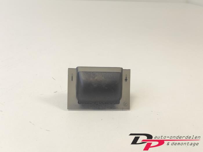 Begagnade Ljussensor Audi A3 (8V1/8VK) 1.6 TDI Ultra 16V Pris € 7,00 Marginaltabell erbjuds av DP Auto-onderdelen & Demontage