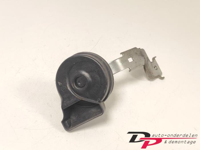 Używane Klakson Audi A3 (8V1/8VK) 1.6 TDI Ultra 16V Cena € 8,00 Procedura marży oferowane przez DP Auto-onderdelen & Demontage