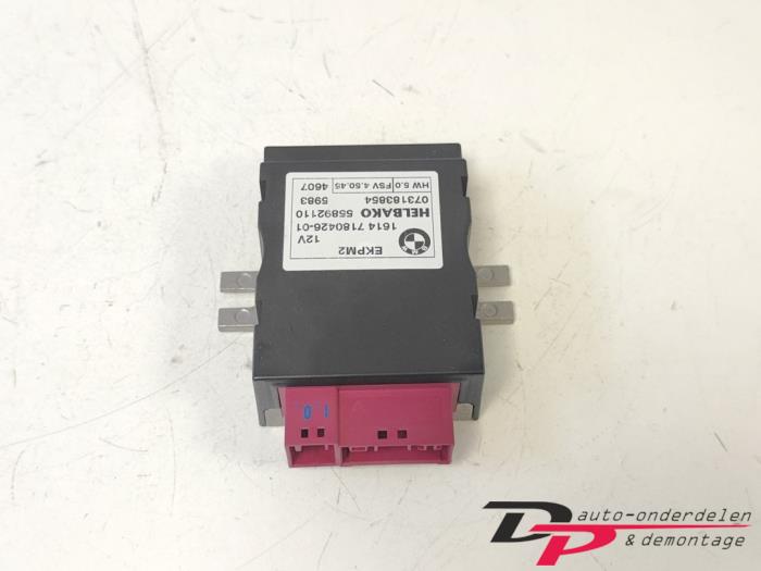Unité de commande / module de pompe à carburant