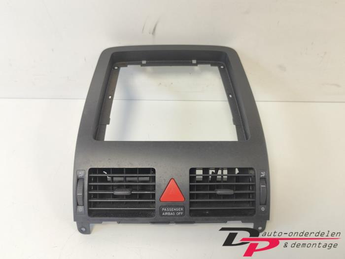 Grille aération Droit - VOLKSWAGEN TOURAN II (2) - De 09-2010 à 12-2015